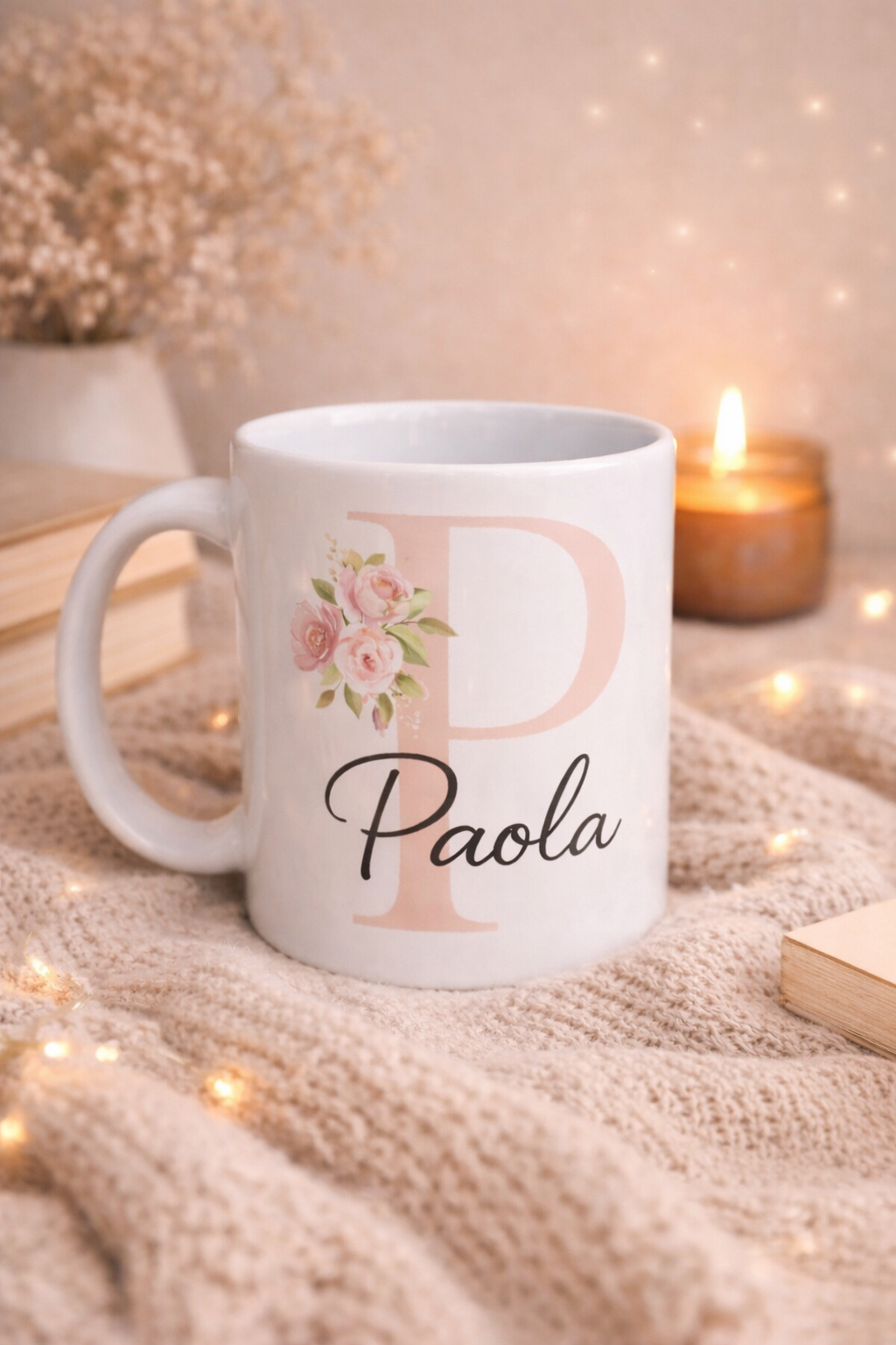 Tazza personalizzata con iniziale e nome – Tazza floreale elegante – Idea regalo donna