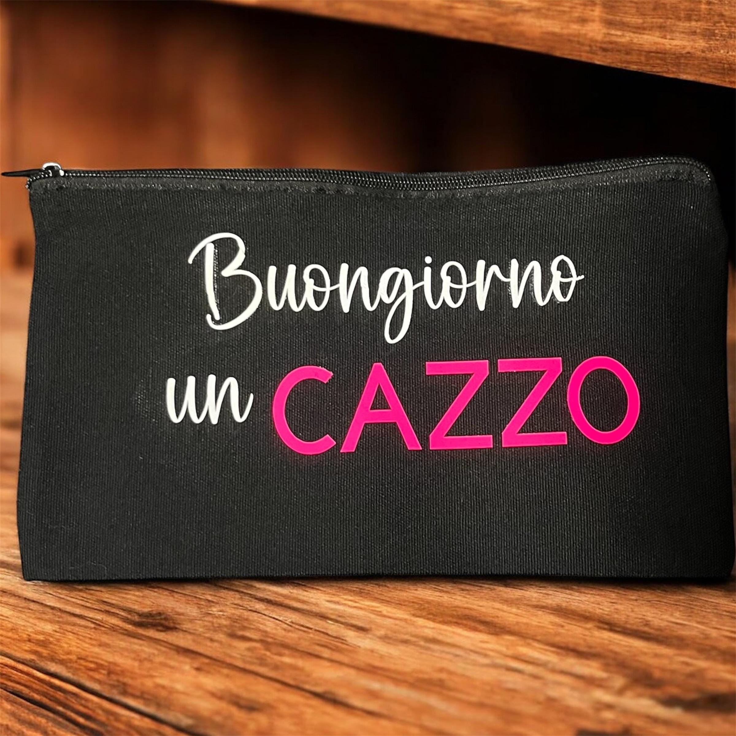 Pochette ironica con frase – Beauty case sarcastico personalizzato