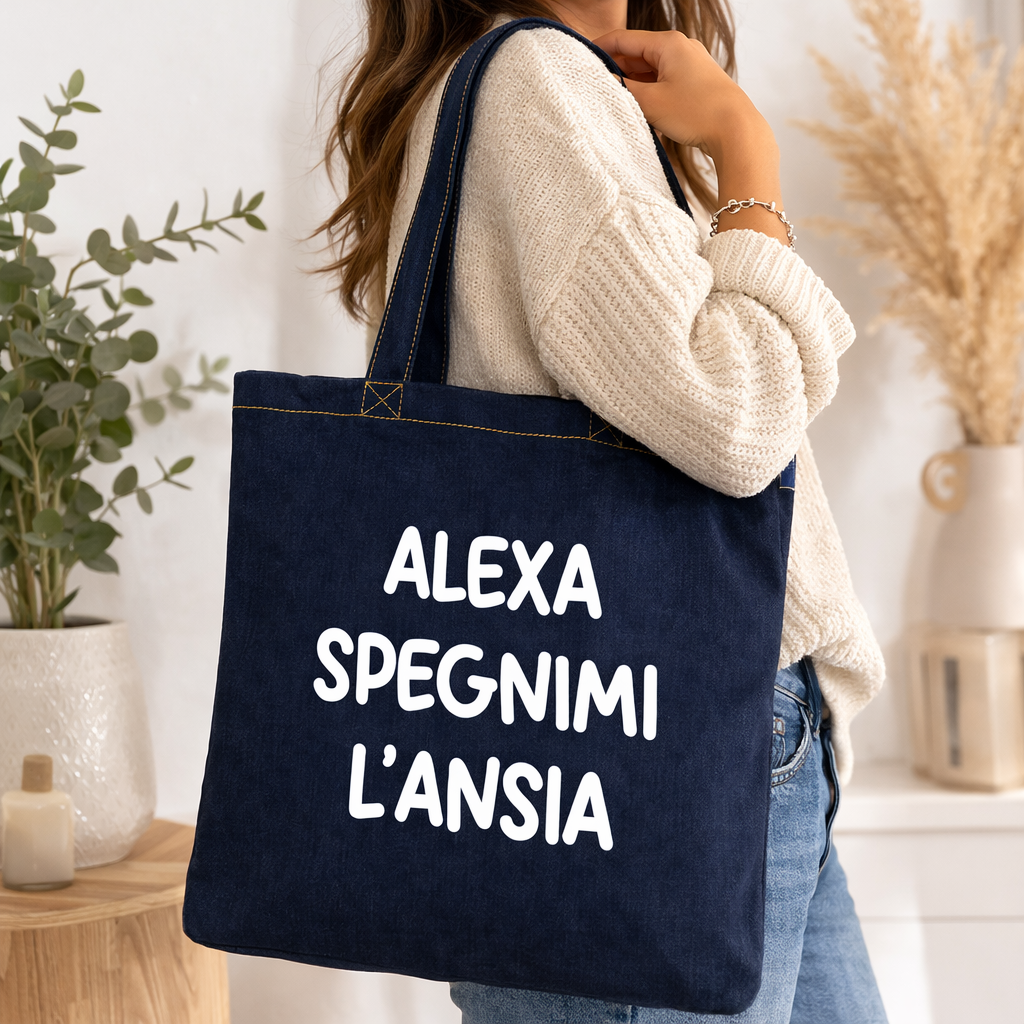 Tote Bag Ironica “Alexa Spegnimi l’Ansia” – Borsa Shopper in Denim con Scritta Divertente