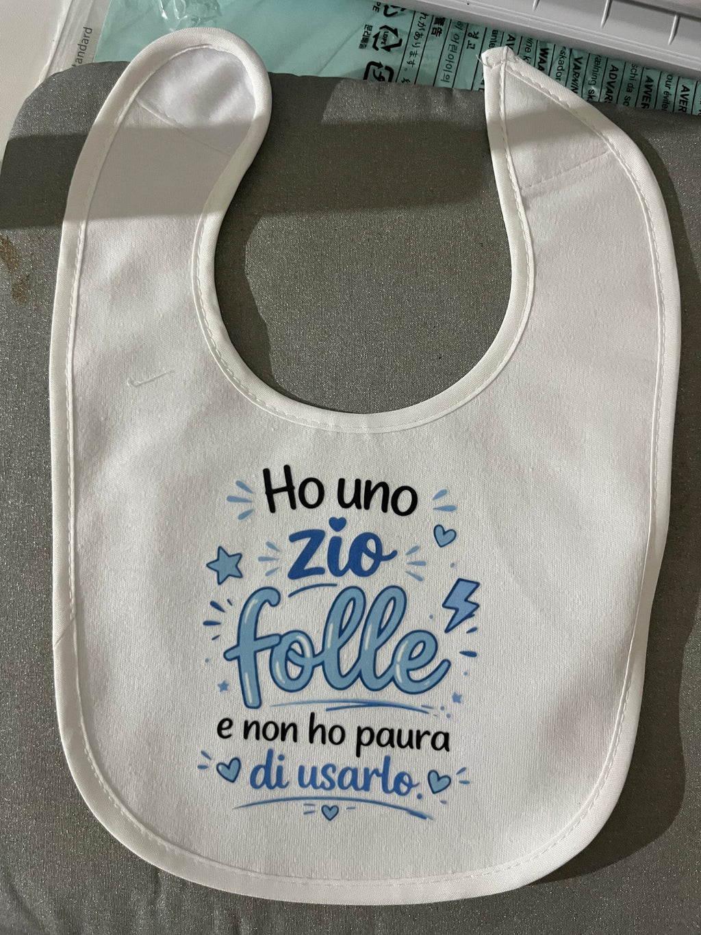 Bavaglino neonato personalizzato divertente – “Zia folle / Zio folle / Spritz” | Idea regalo nascita