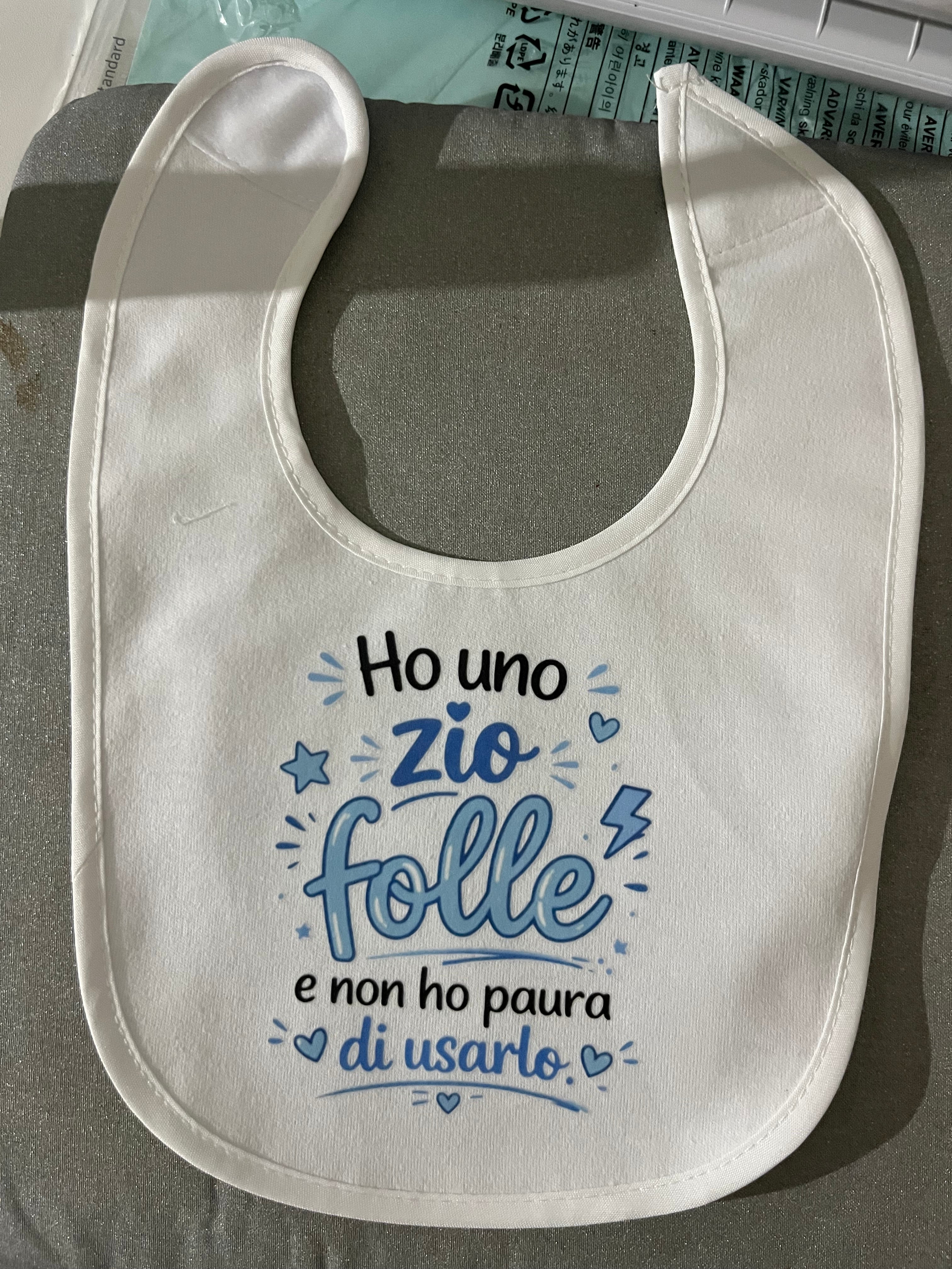 Bavaglino neonato personalizzato divertente – “Zia folle / Zio folle / Spritz” | Idea regalo nascita